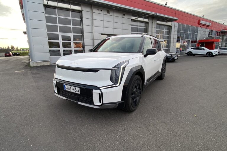 Kia - EV9 - GT-Line AWD 99,8kWh 384hv 6P - Maastoauto