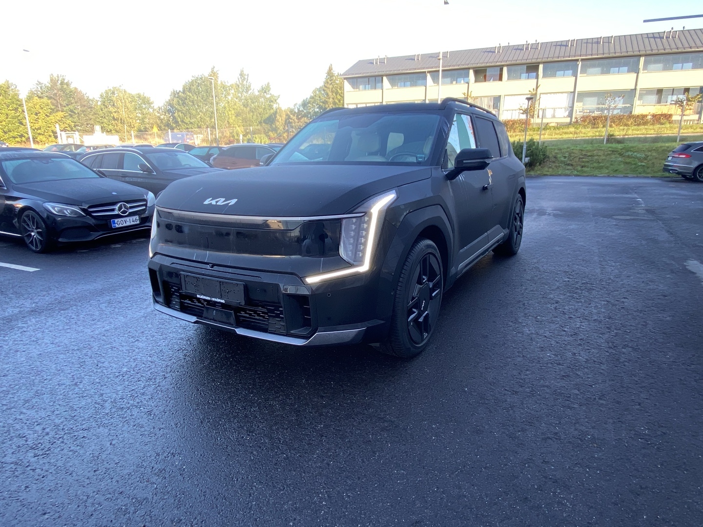 Kia - EV9 - GT-Line AWD 99,8kWh 384hv 7P Lasikatto - Maastoauto