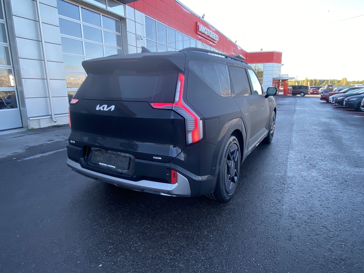 Kia - EV9 - GT-Line AWD 99,8kWh 384hv 7P Lasikatto - Maastoauto