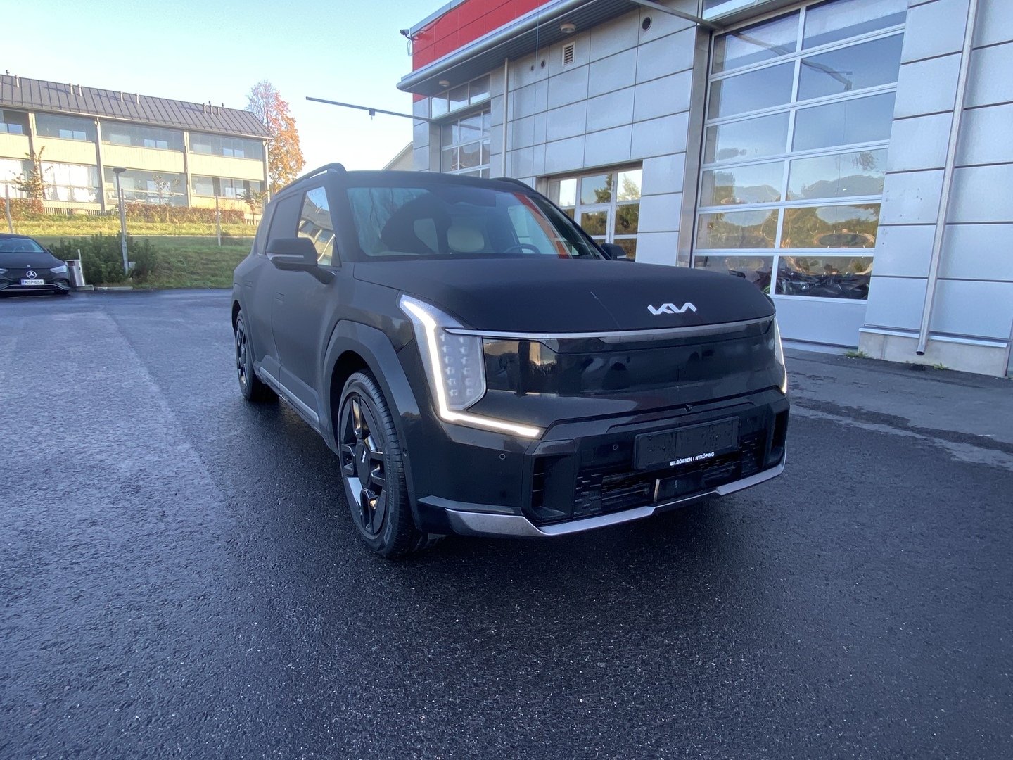 Kia - EV9 - GT-Line AWD 99,8kWh 384hv 7P Lasikatto - Maastoauto