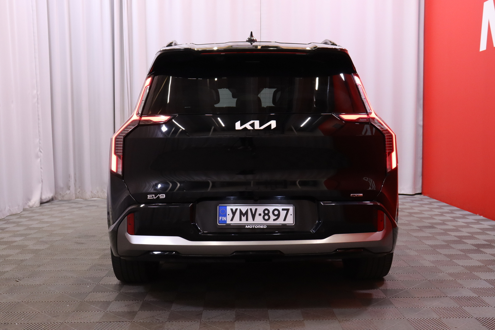 Kia - EV9 - GT-Line AWD 99,8kWh 384hv 7P Lasikatto - Maastoauto