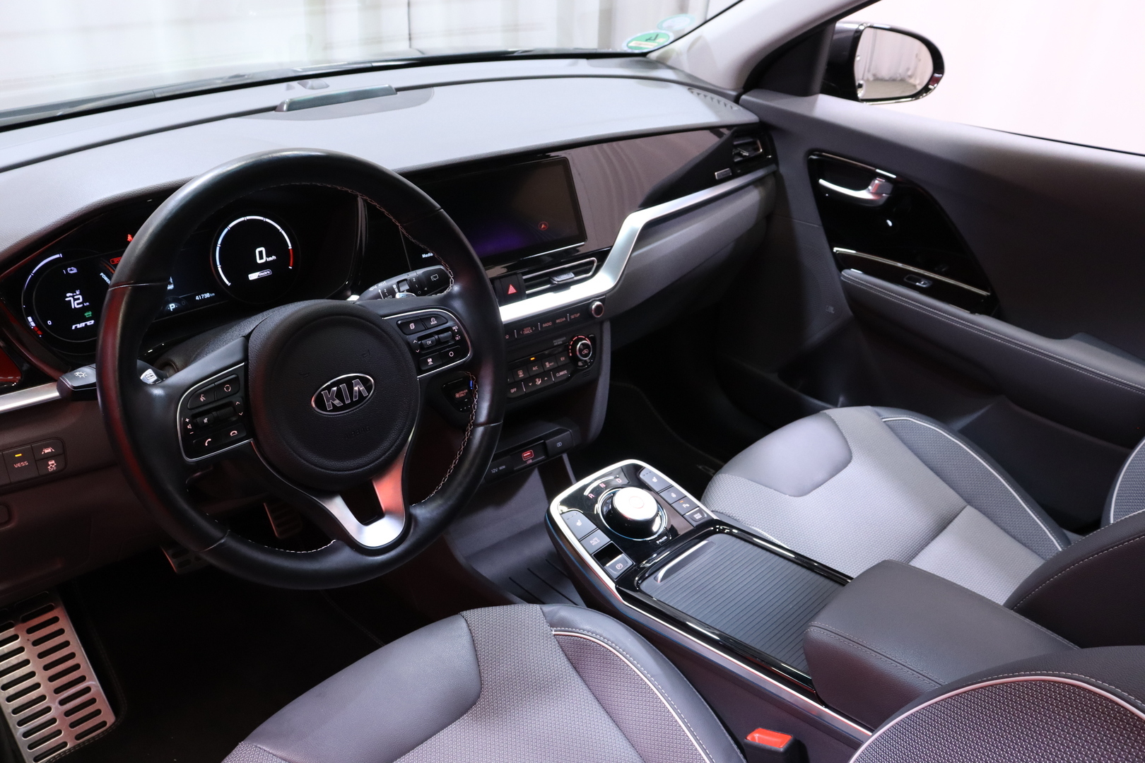 Kia - NIRO - Electric Spirit 64 kWh 204 hv - Farmari