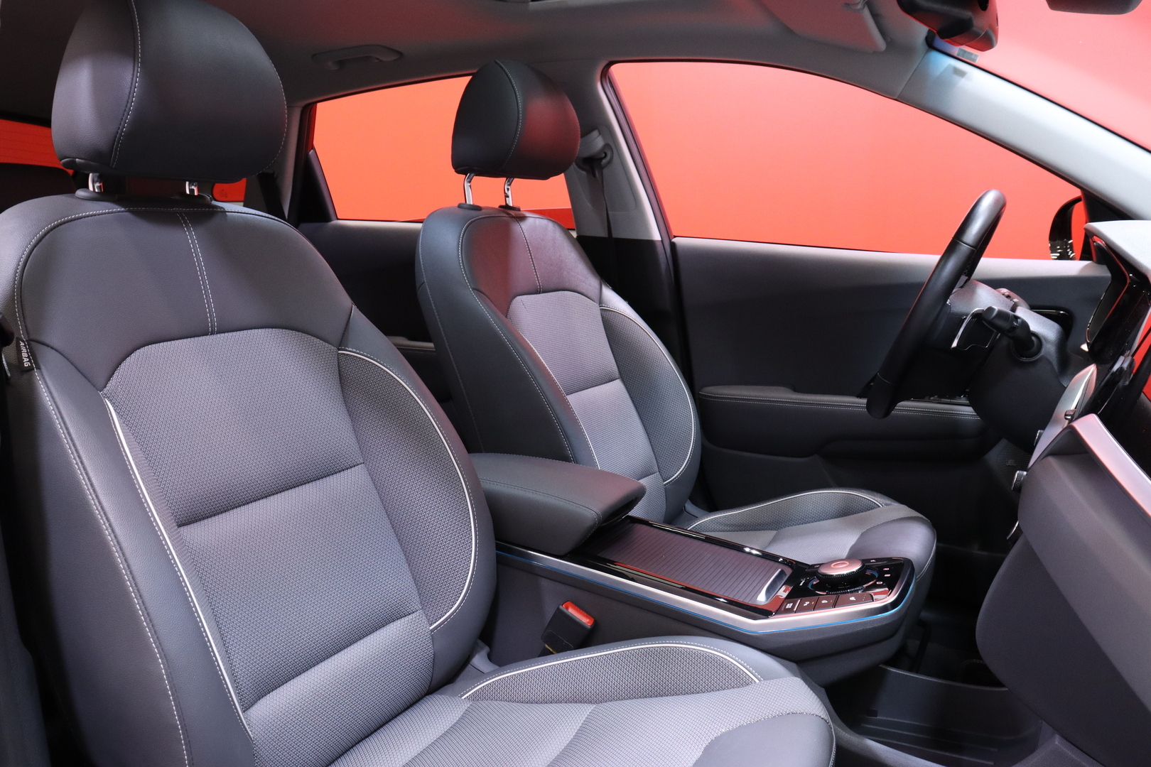 Kia - NIRO - Electric Spirit 64 kWh 204 hv - Farmari