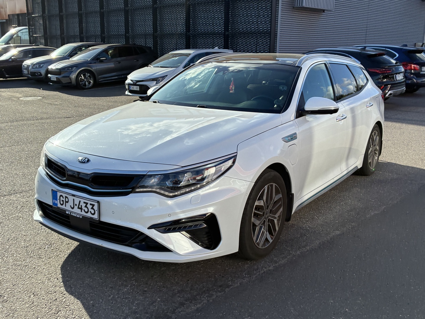 Kia - Optima - 2,0 GDI PHEV Business Premium SW A/T - Farmari