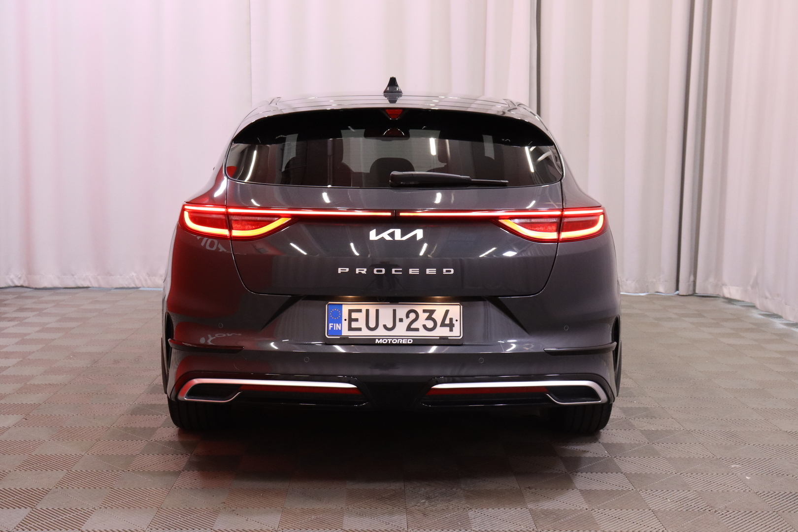 Kia ProCeed 1,5 T-GDI 160hv GT-Line DCT 2022, photo 4/36