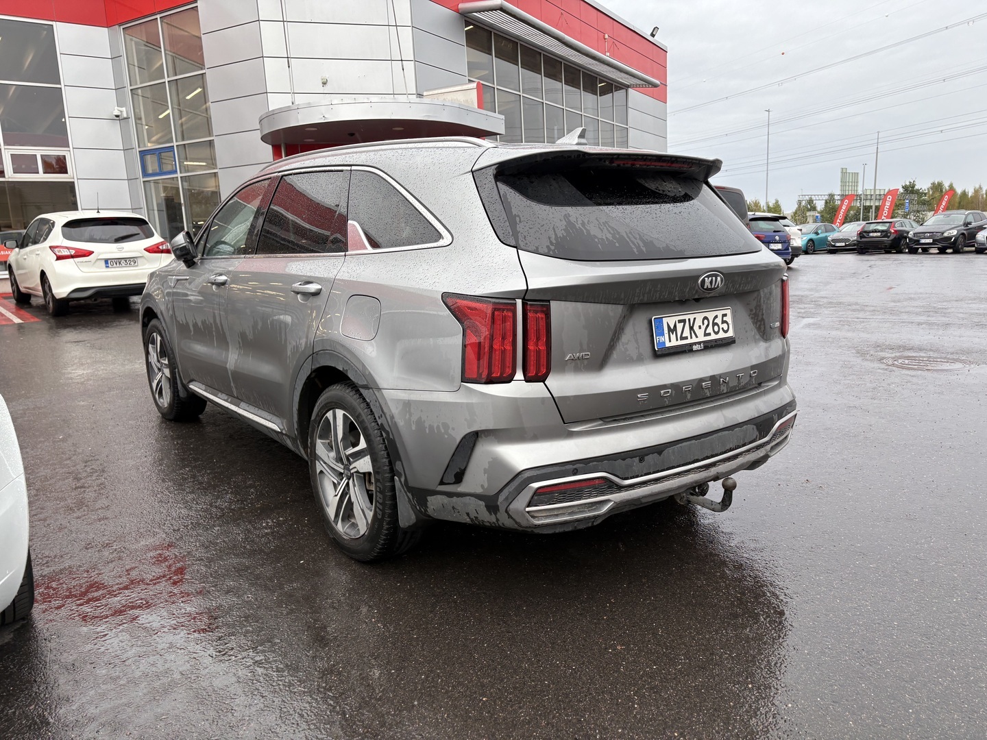 Kia - Sorento - 1,6 T-GDI Hybrid AWD Business Premium AT 7P - Maastoauto