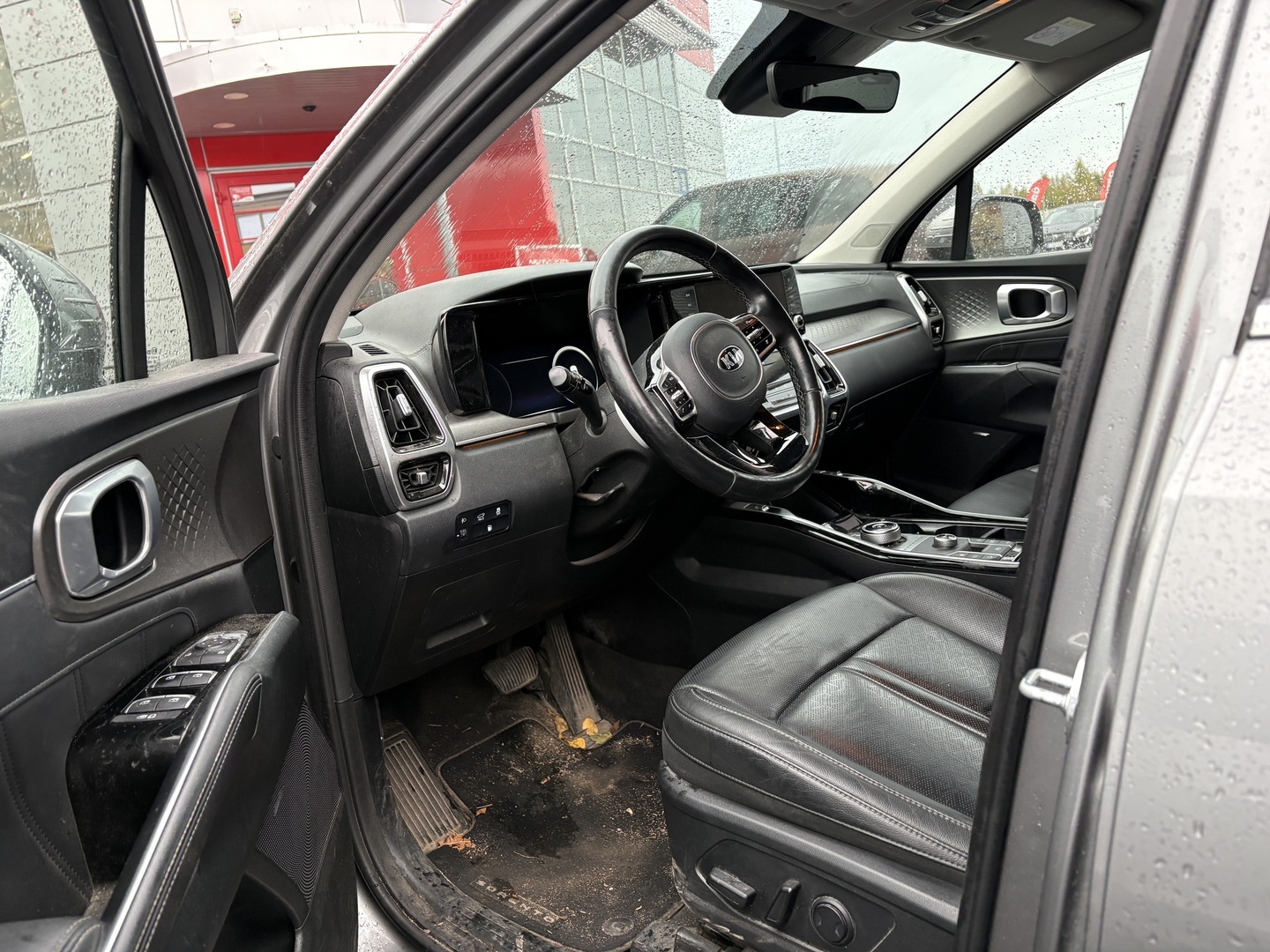 Kia - Sorento - 1,6 T-GDI Hybrid AWD Business Premium AT 7P - Maastoauto