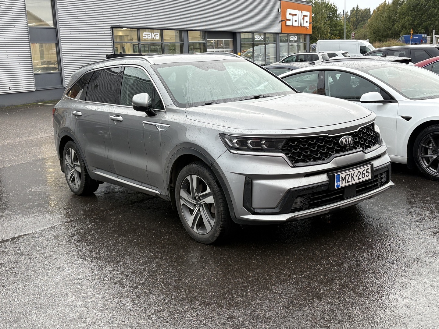 Kia - Sorento - 1,6 T-GDI Hybrid AWD Business Premium AT 7P - Maastoauto