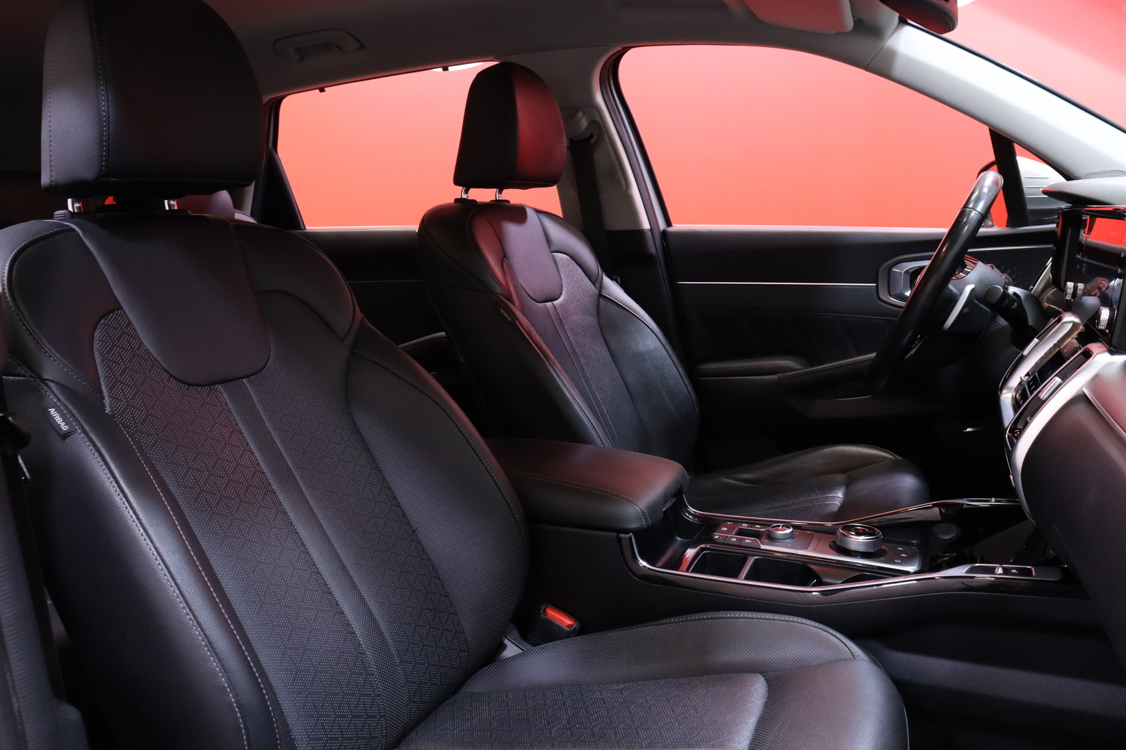 Kia - Sorento - 1,6 T-GDI Hybrid AWD Business Premium AT 7P - Maastoauto