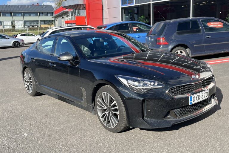 Kia - Stinger - 2,0 T-GDI RWD GT-Line A/T - Sedan