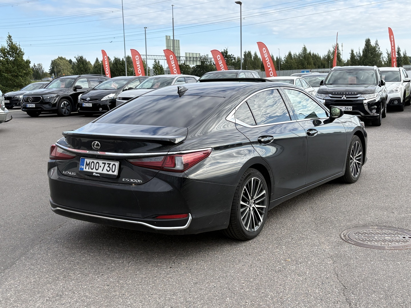 Lexus - ES - 300h Business Edition - Sedan