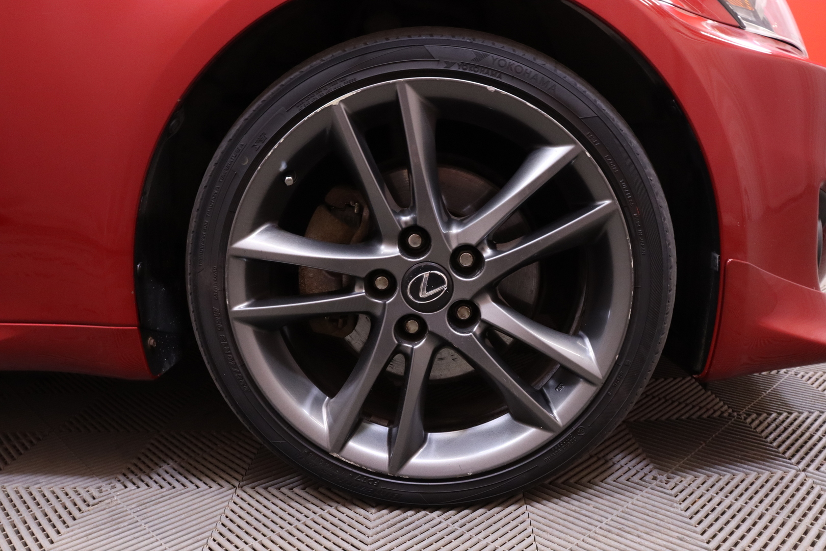 Lexus - IS - 220d F-Sport - Sedan
