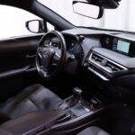 Lexus - UX - 250h Business Limited Edition - Viistoperä