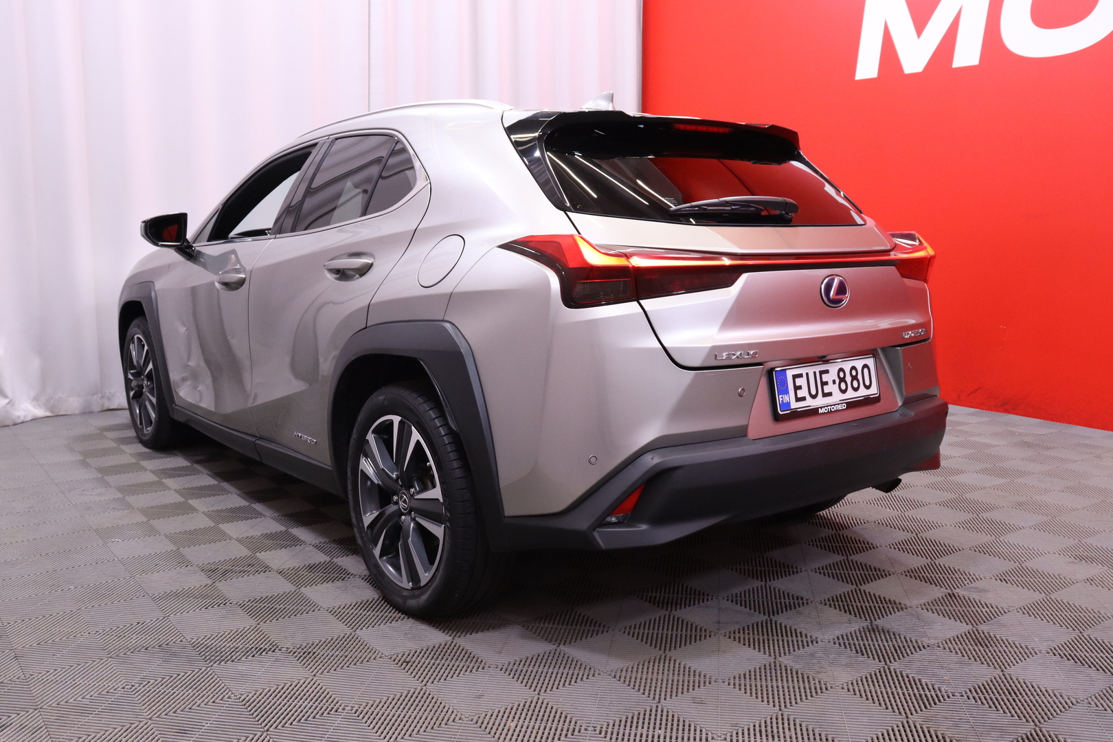 Lexus - UX - 250h Business Limited Edition - Viistoperä