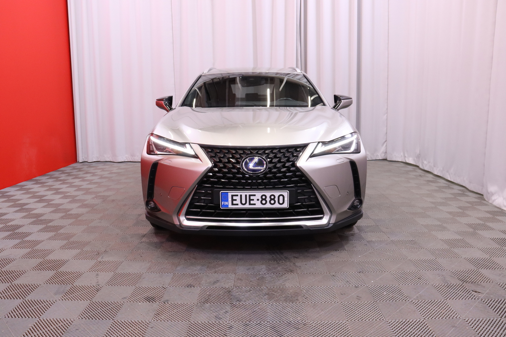 Lexus - UX - 250h Business Limited Edition - Viistoperä