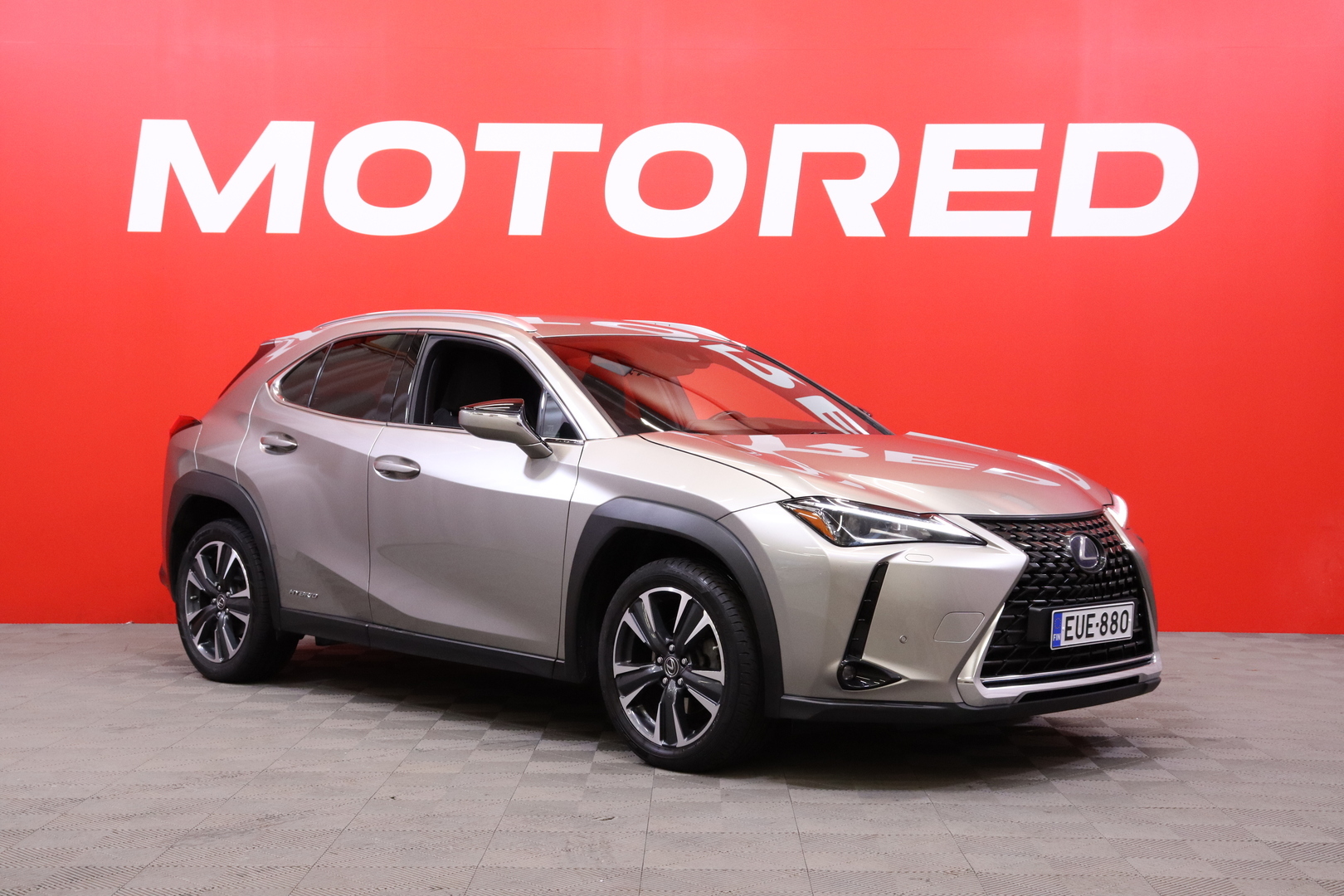 Lexus - UX - 250h Business Limited Edition - Viistoperä