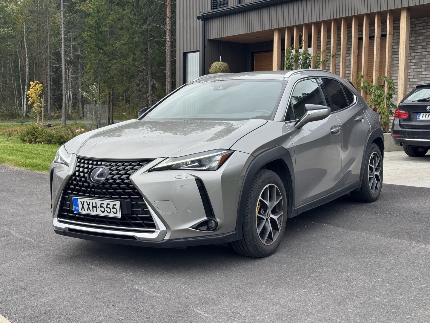 Lexus - UX - 250h Comfort - Viistoperä