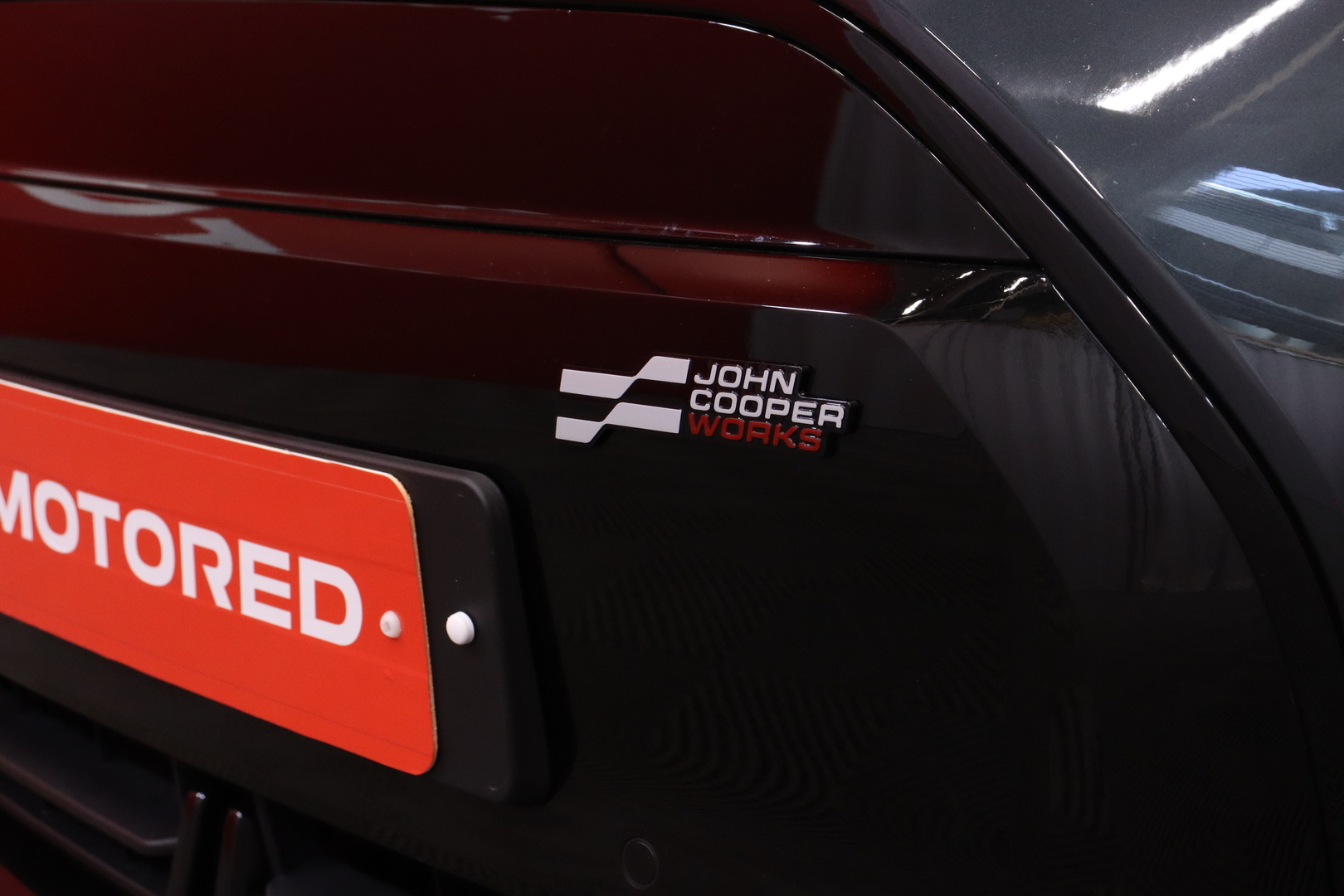 MINI - Cooper - JCW E - Viistoperä