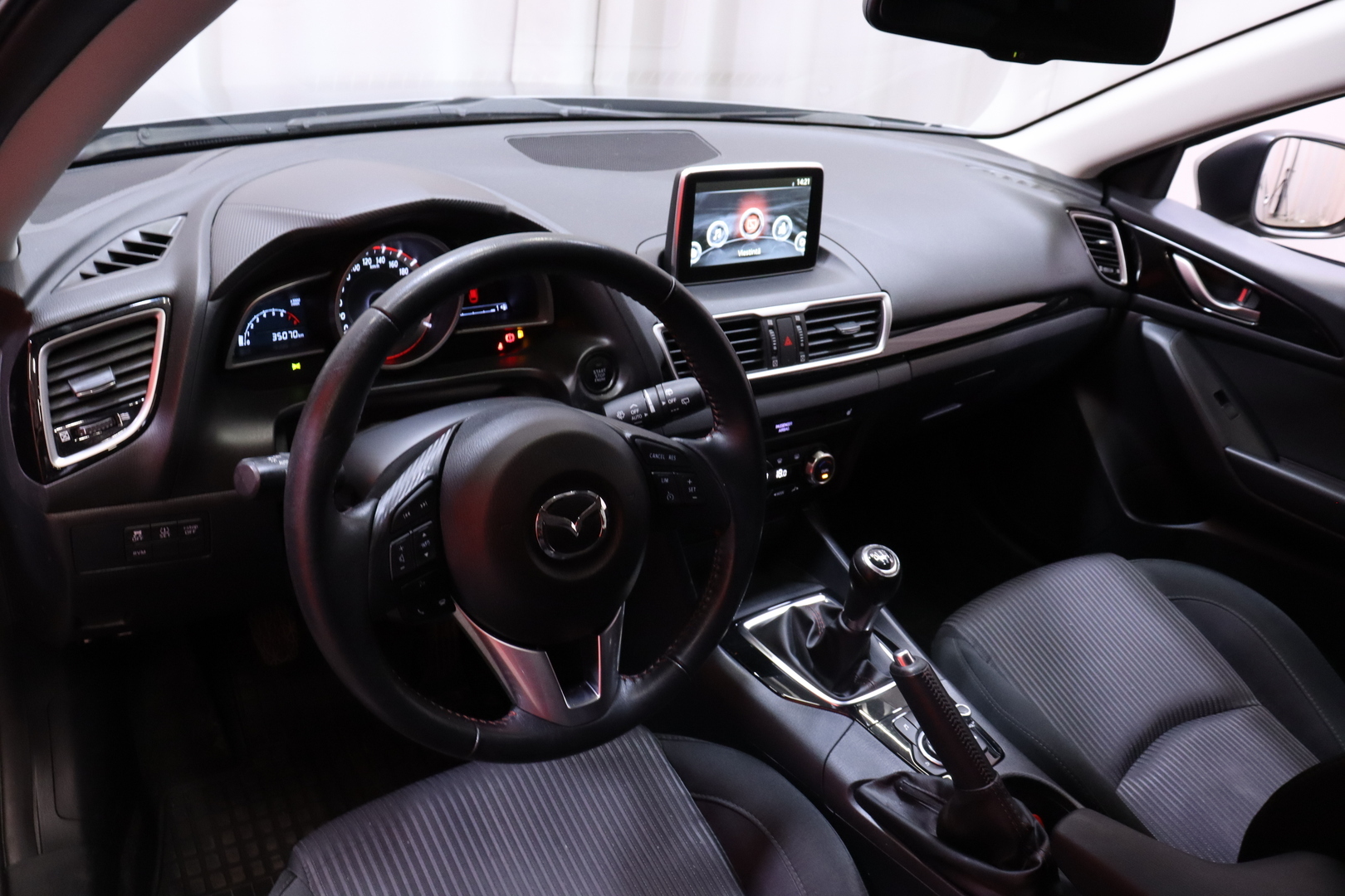 Mazda - 3 - 5HB 2,0 (120) SKYACTIV-G Premium Plus 6MT 5ov BO2 - Viistoperä