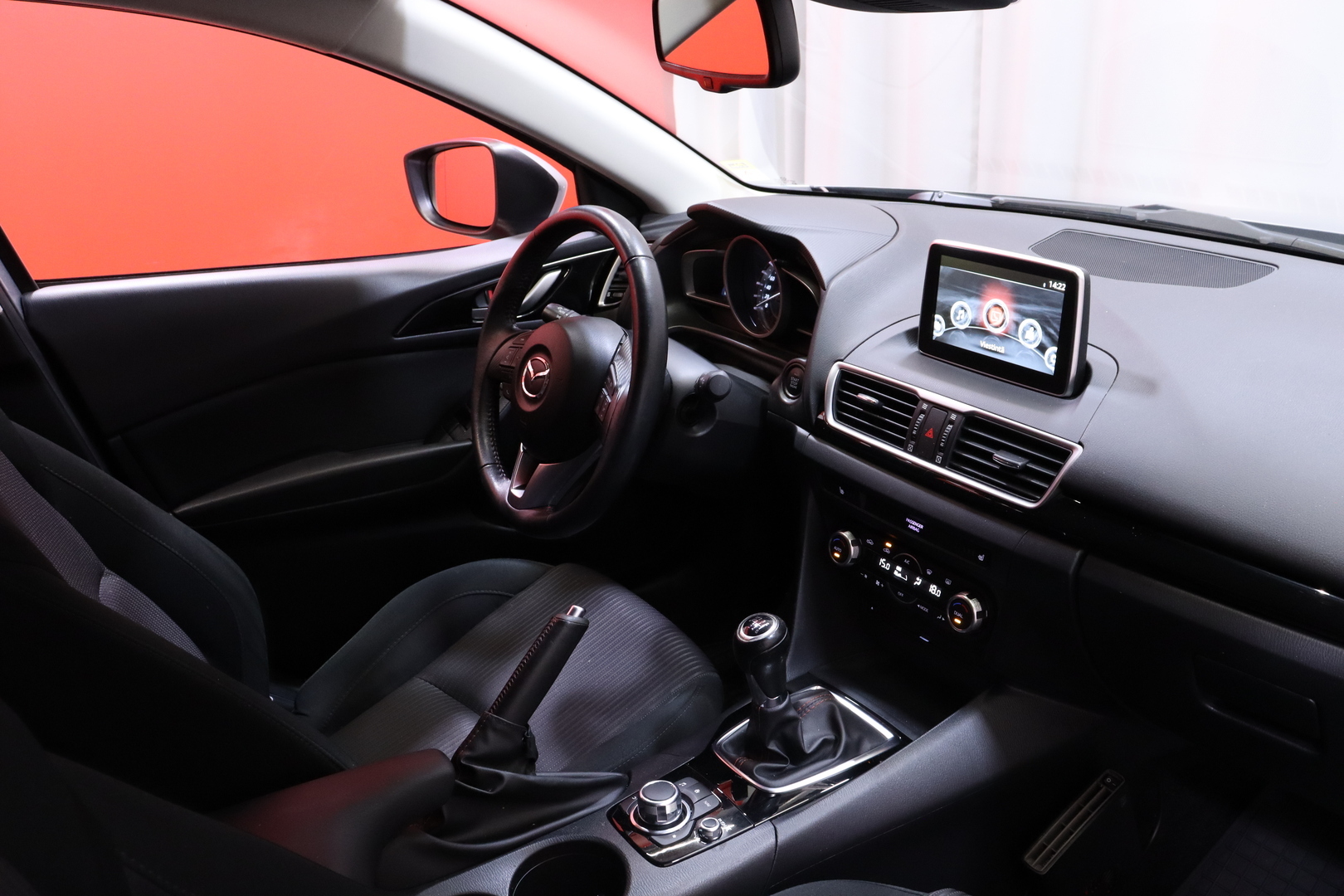 Mazda - 3 - 5HB 2,0 (120) SKYACTIV-G Premium Plus 6MT 5ov BO2 - Viistoperä