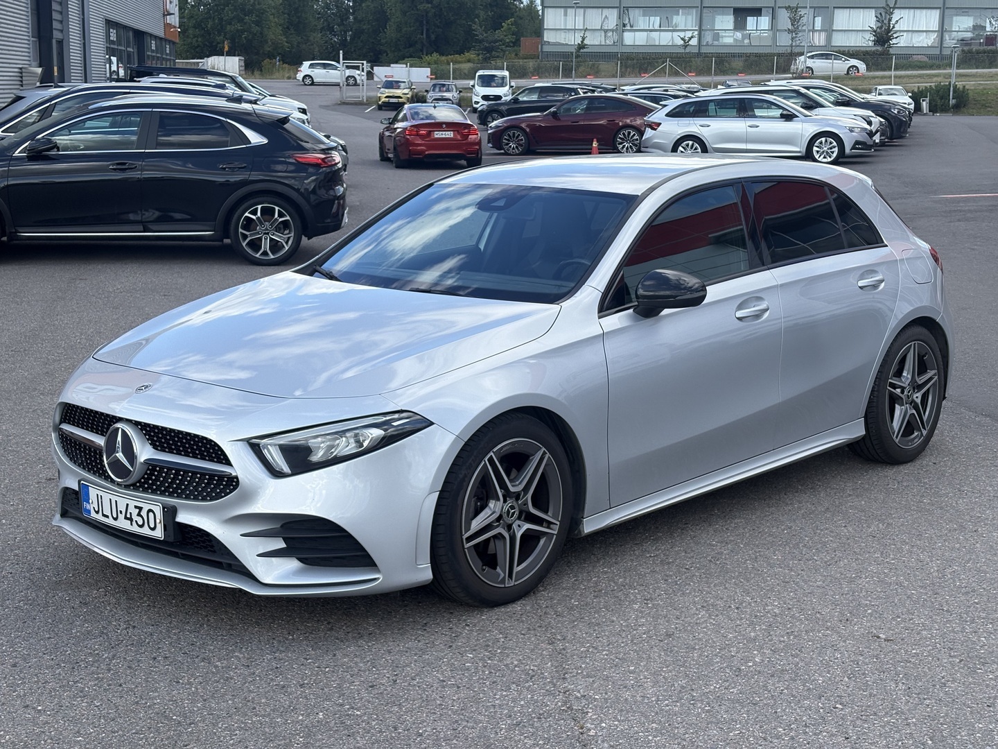 Mercedes-Benz - A - 180 A Business AMG - Viistoperä
