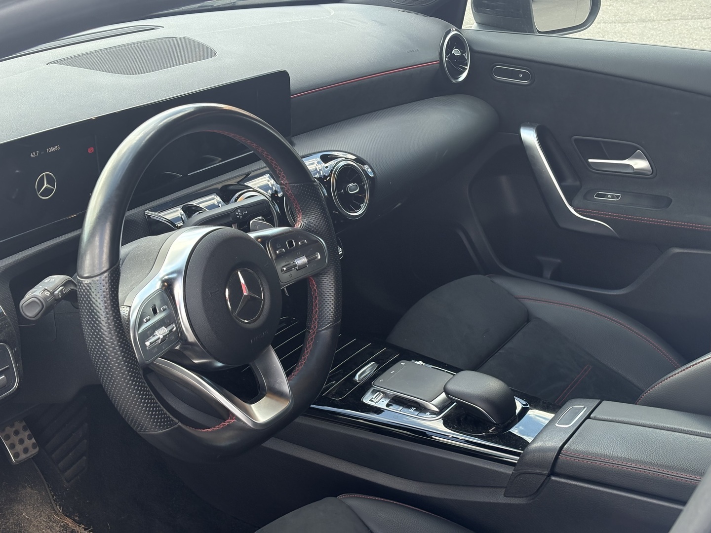 Mercedes-Benz - A - 180 A Business AMG - Viistoperä