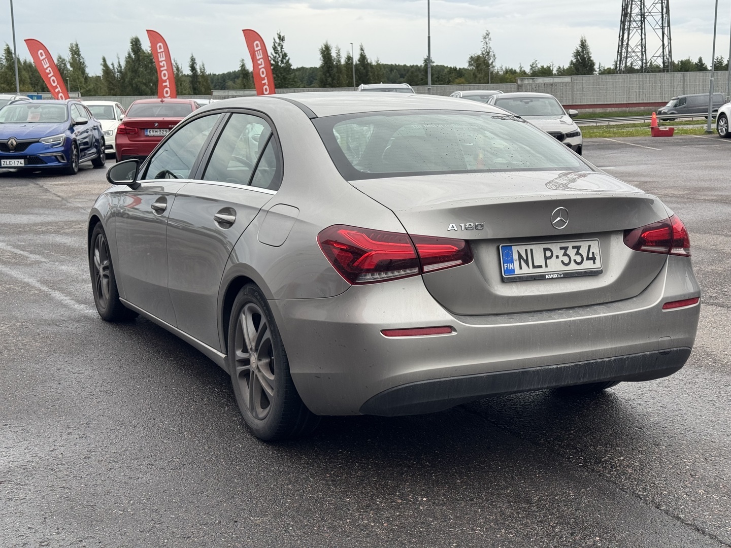Mercedes-Benz - A - 180 A sedan Business Style - Sedan