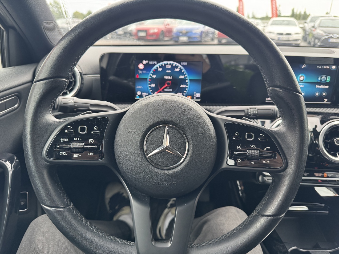 Mercedes-Benz - A - 180 A sedan Business Style - Sedan