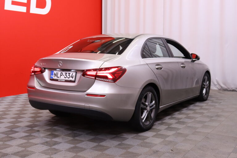 Mercedes-Benz A