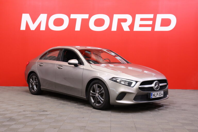 Mercedes-Benz - A - 180 A sedan Business Style - Sedan