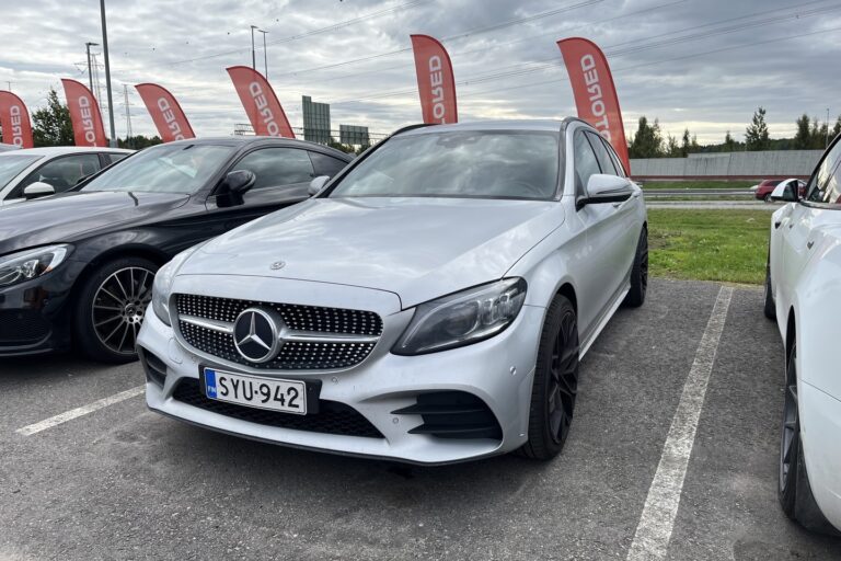 Mercedes-Benz - C - 220 d 4Matic Premium Business AMG - Farmari