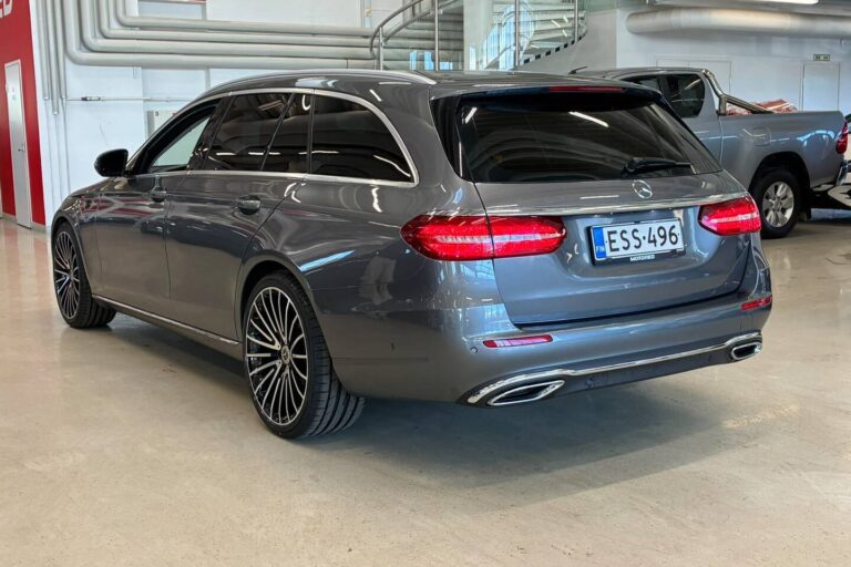 Mercedes-Benz E