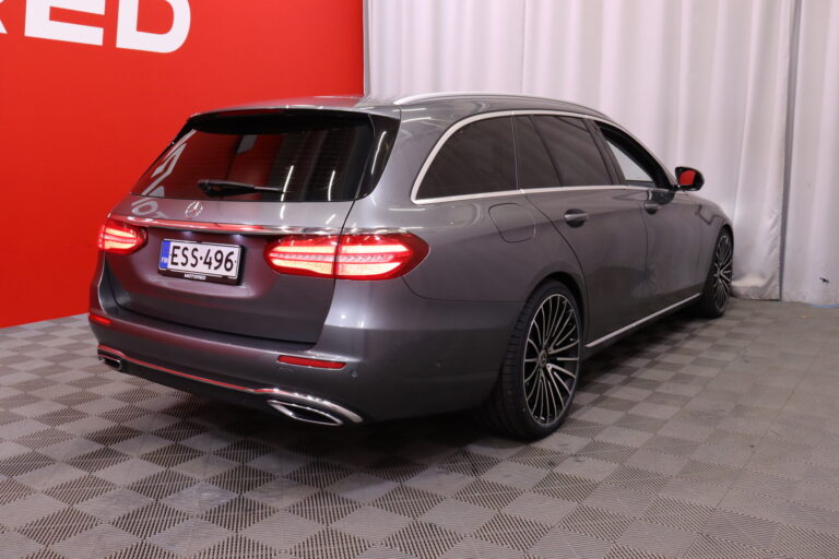 Mercedes-Benz E