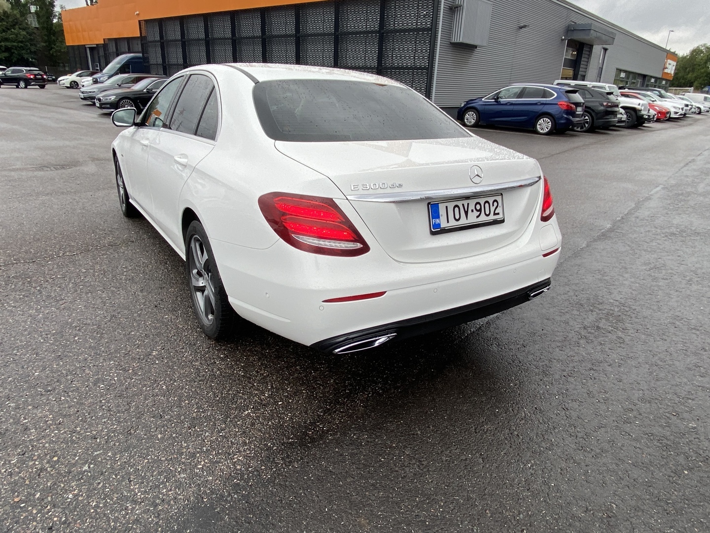 Mercedes-Benz - E - 300 de A Business EQ Power - Sedan