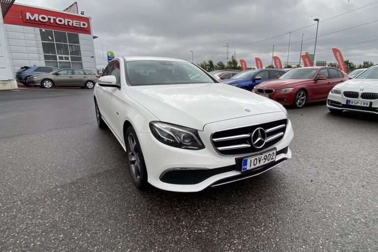 Mercedes-Benz - E - 300 de A Business EQ Power - Sedan