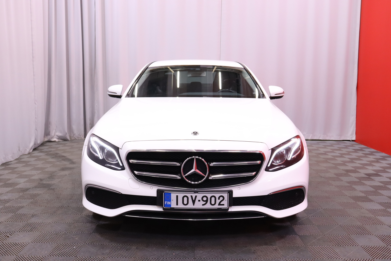 Mercedes-Benz E 2020, kuva 7/39