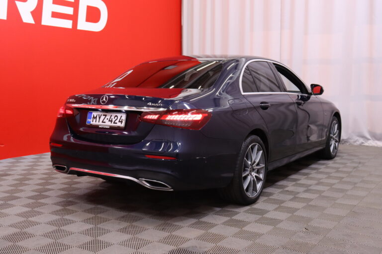 Mercedes-Benz E
