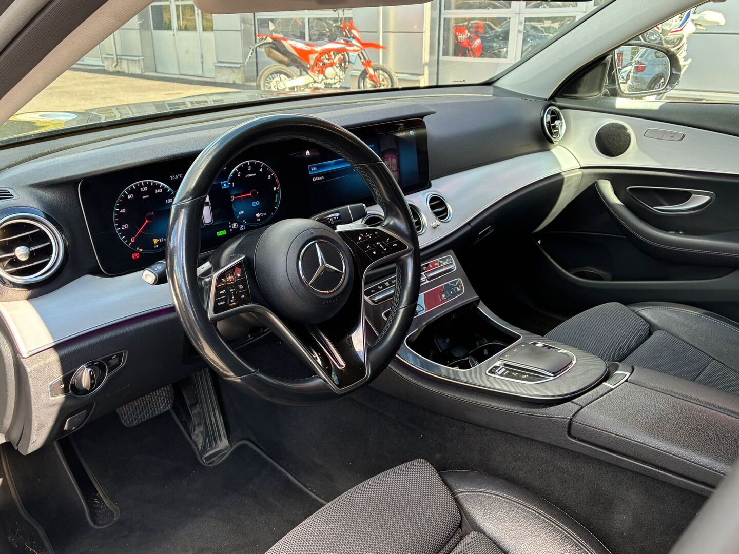 Mercedes-Benz - E - 300 de T A Business EQ Power - Farmari