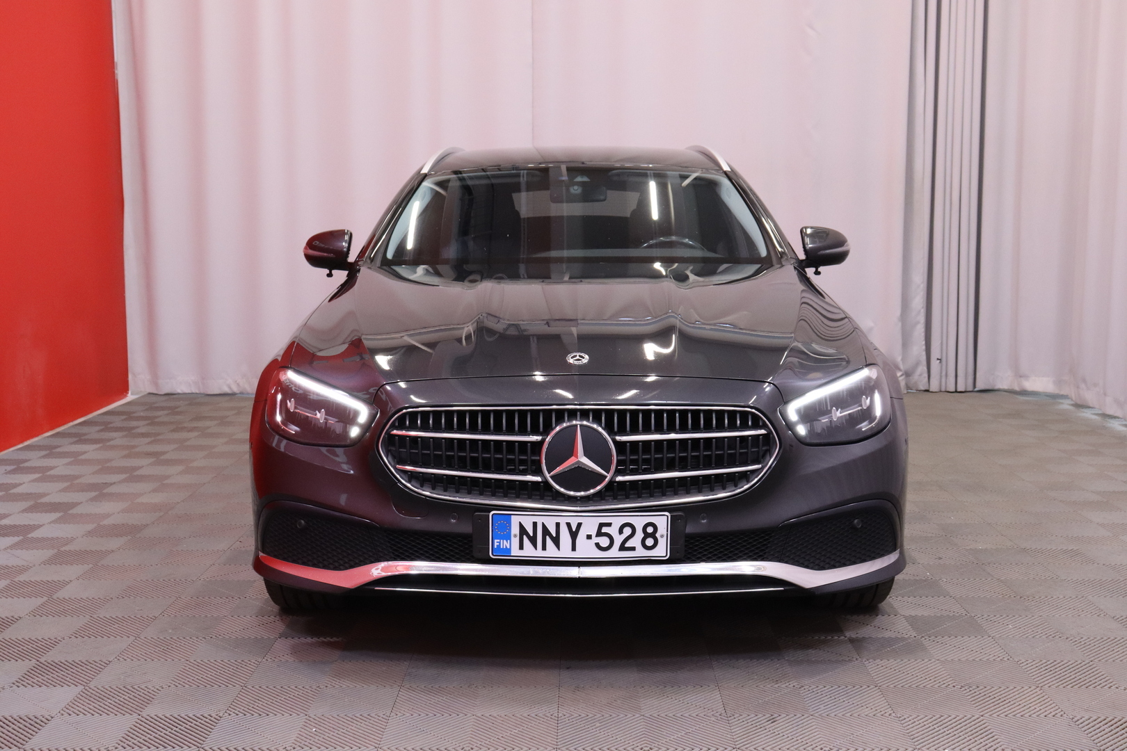 Mercedes-Benz E 2021, photo 7/39