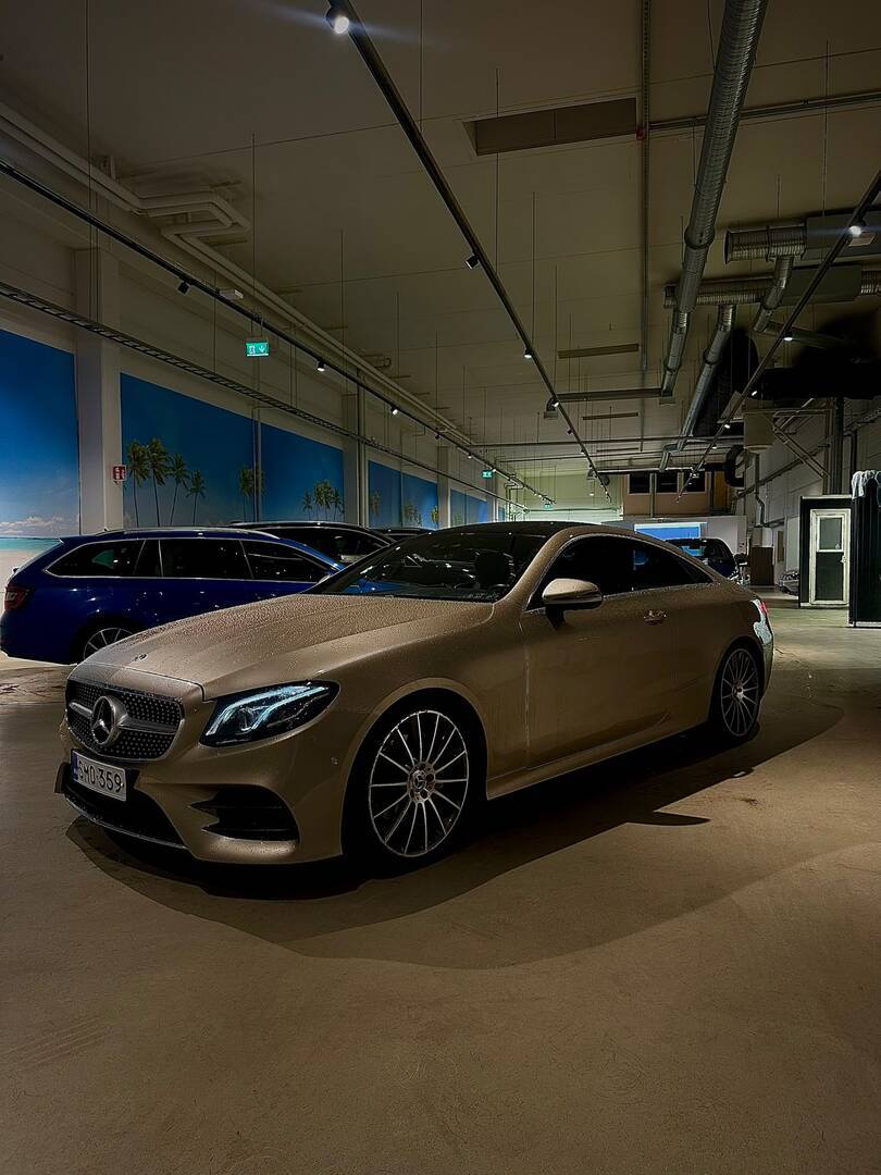 Mercedes-Benz - E - 220 d 4Matic A Coupé Business AMG - Coupe