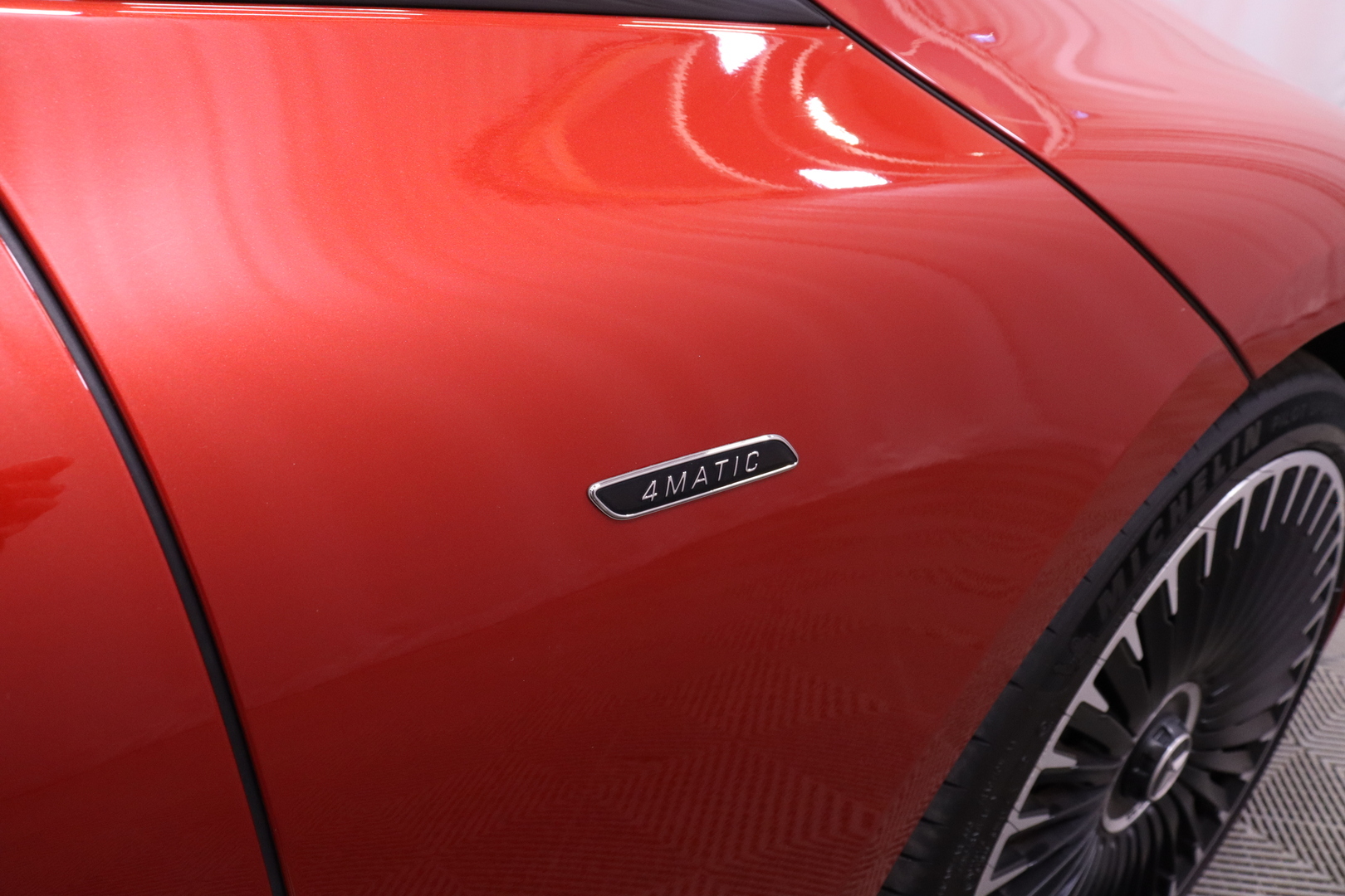 Mercedes-Benz - EQE - Mercedes-AMG EQE 43 4MATIC - Sedan