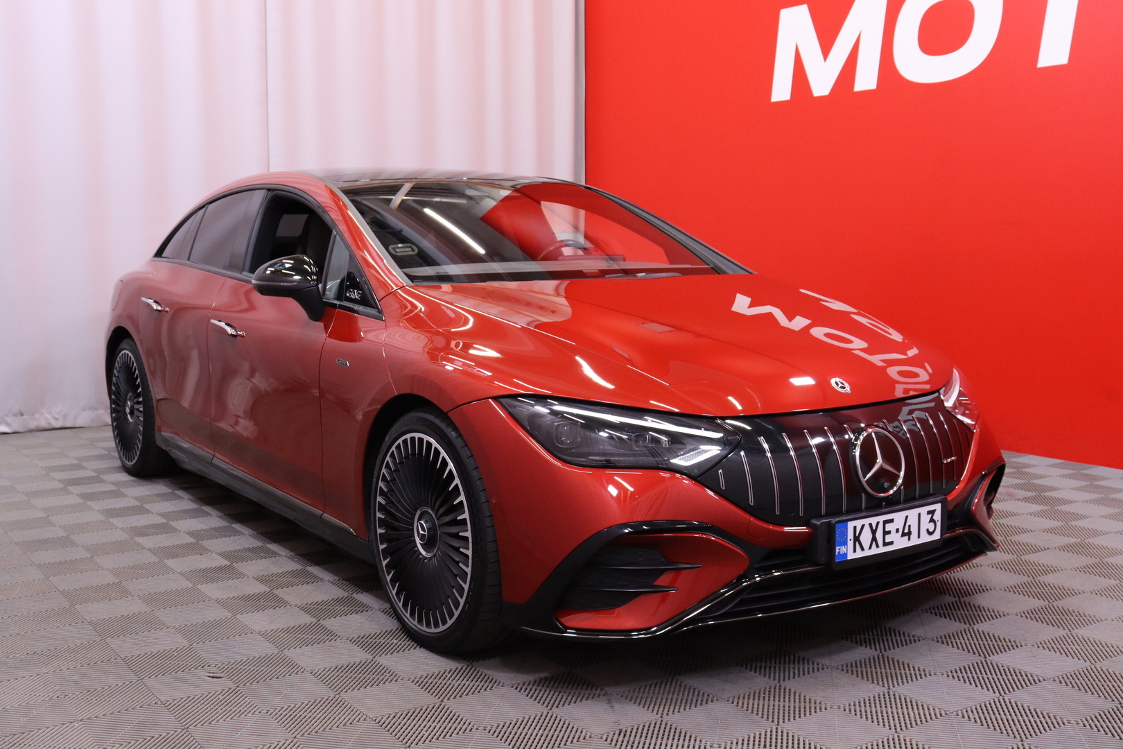 Mercedes-Benz - EQE - Mercedes-AMG EQE 43 4MATIC - Sedan
