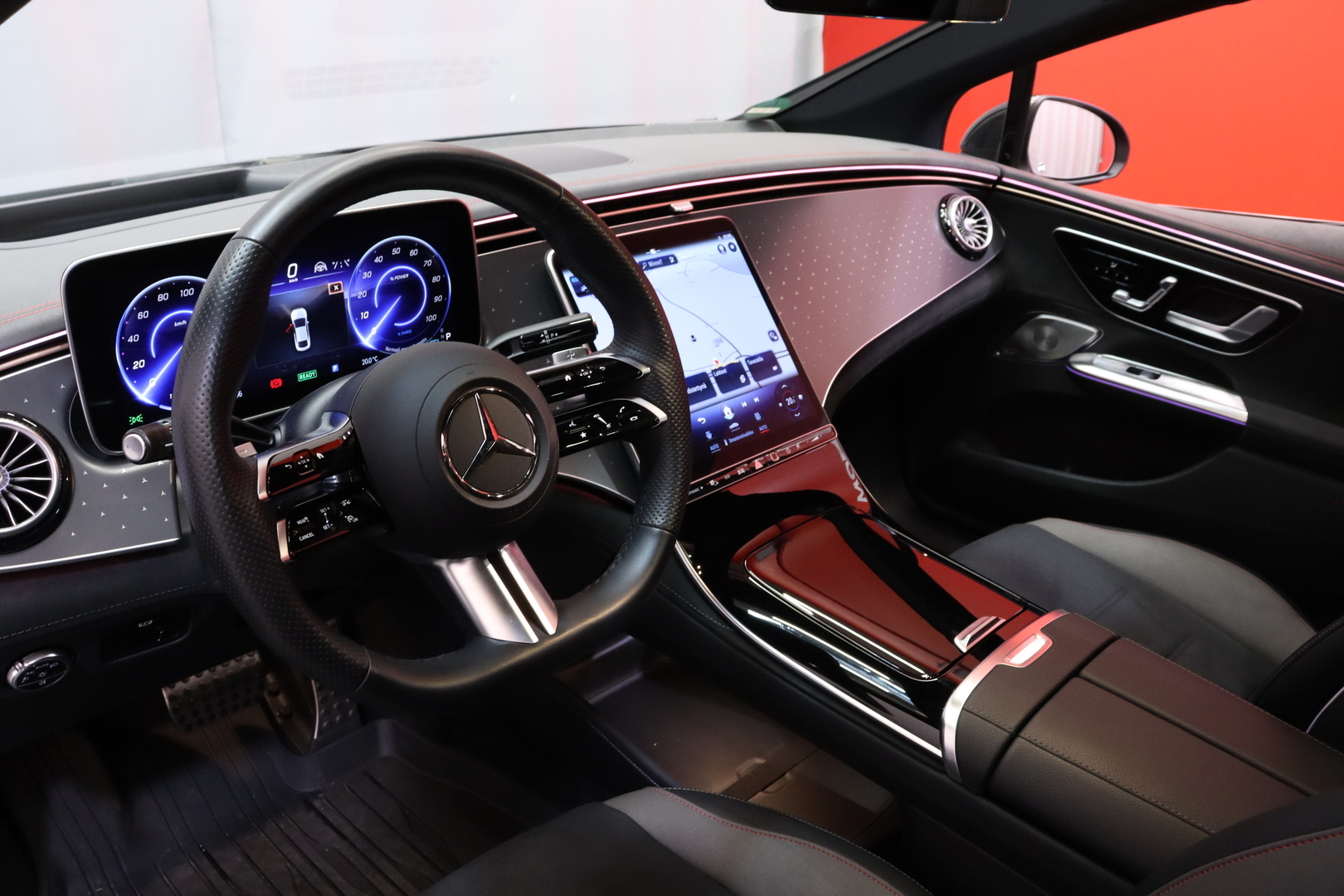 Mercedes-Benz - EQE - 350 4MATIC AMG - Sedan