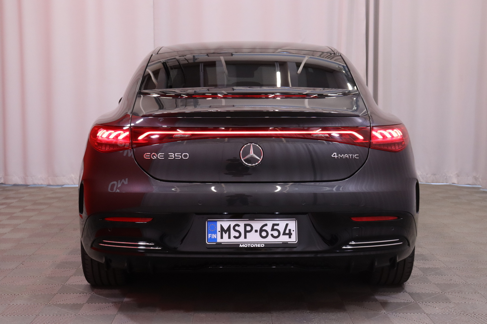 Mercedes-Benz - EQE - 350 4MATIC AMG - Sedan