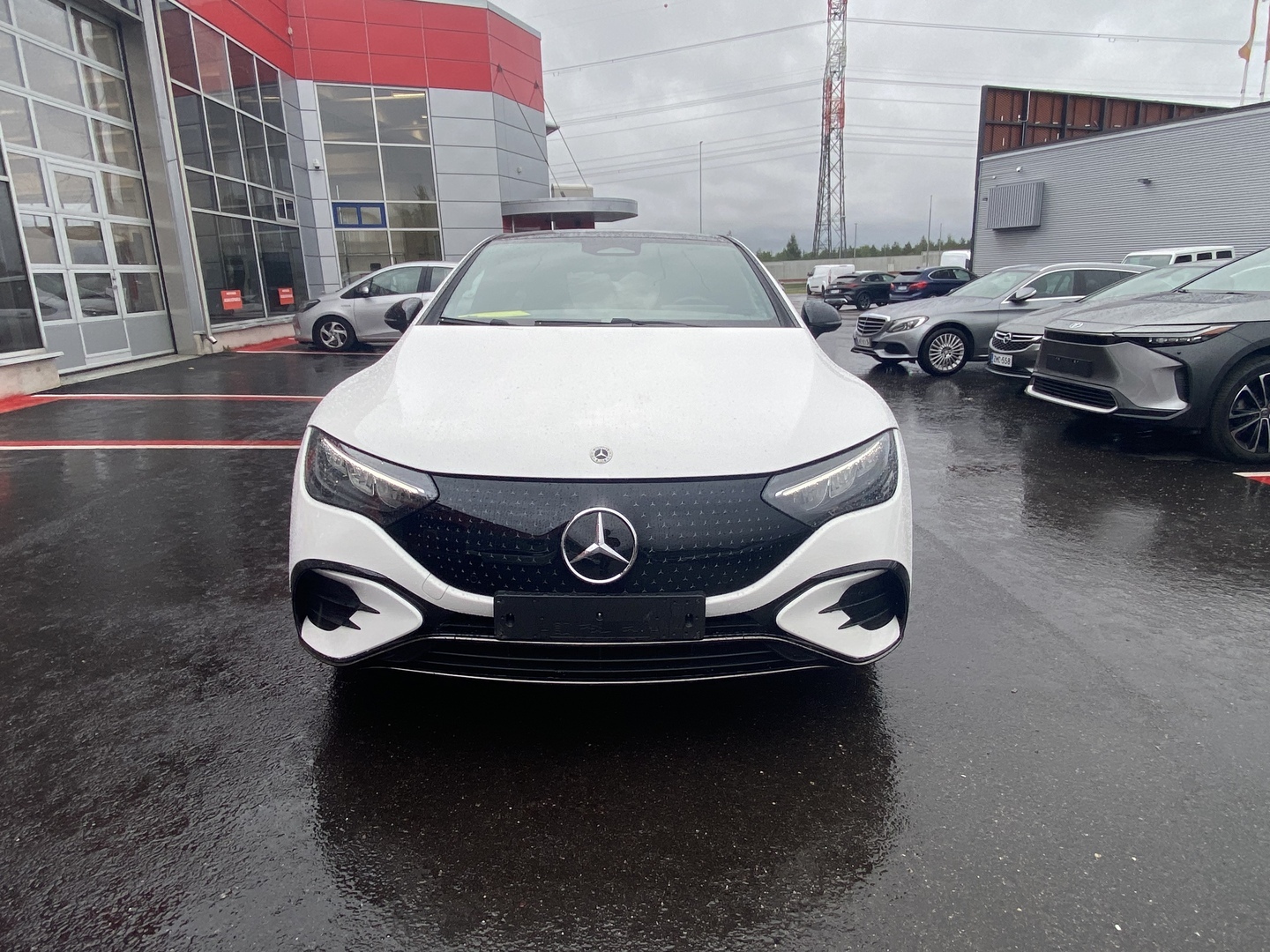 Mercedes-Benz - EQE - 350+ AMG - Sedan