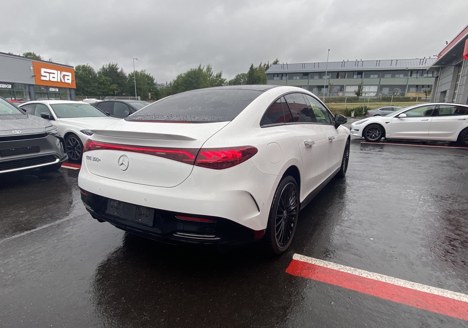 Mercedes-Benz - EQE - 350+ AMG - Sedan