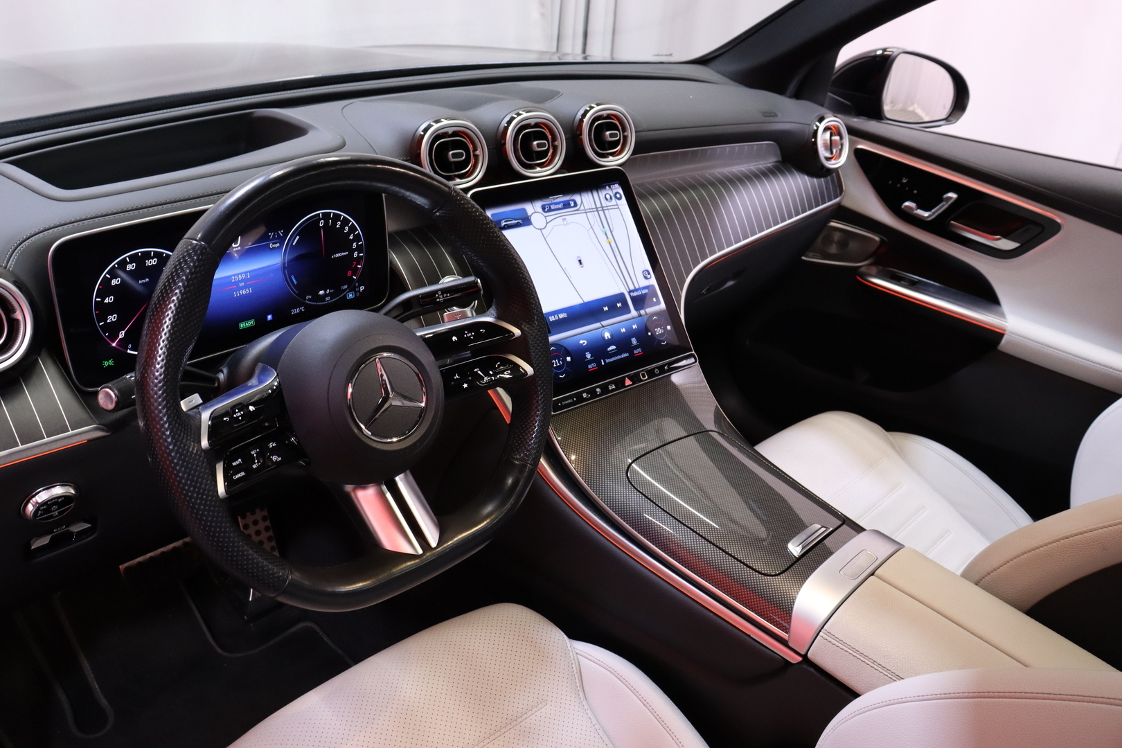 Mercedes-Benz - GLC - 400 e 4MATIC A Premium Edition AMG - Maastoauto
