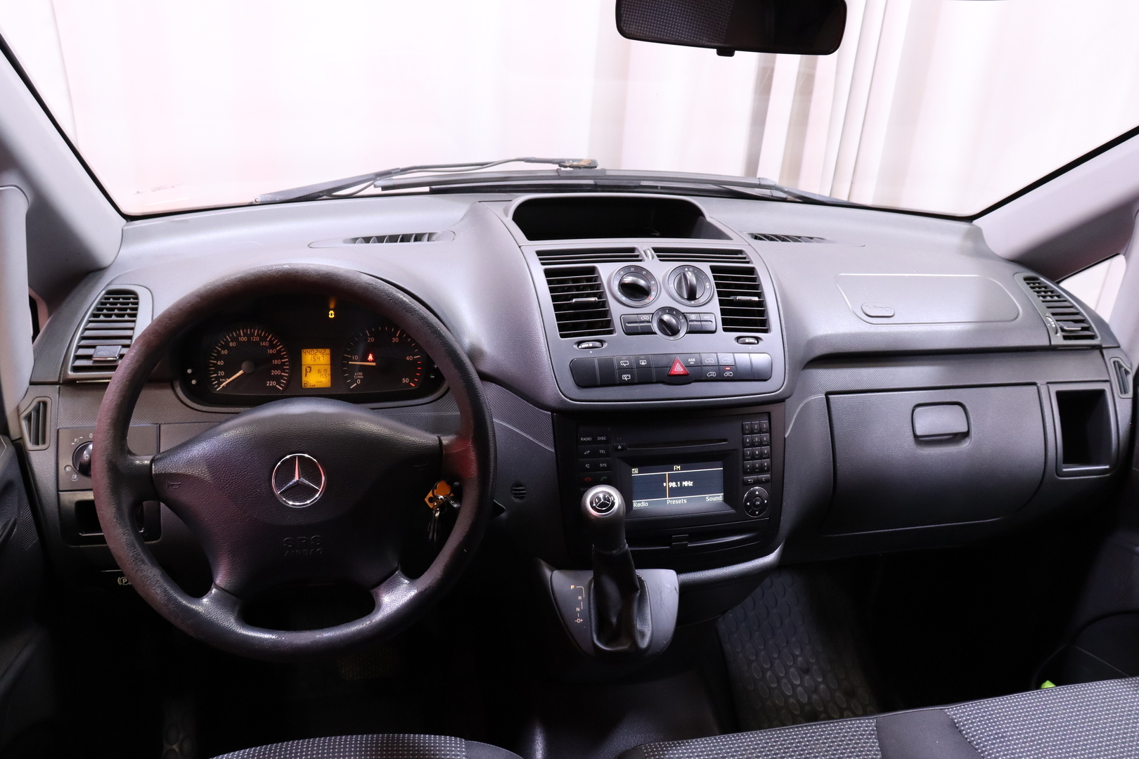 Mercedes-Benz - Vito - VITO  4ov 2143cm3 A - Tila-auto