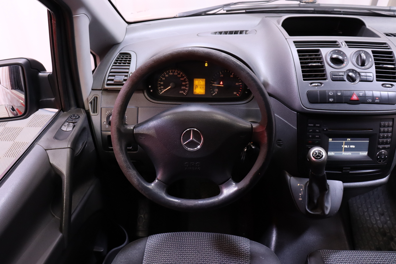 Mercedes-Benz - Vito - VITO  4ov 2143cm3 A - Tila-auto