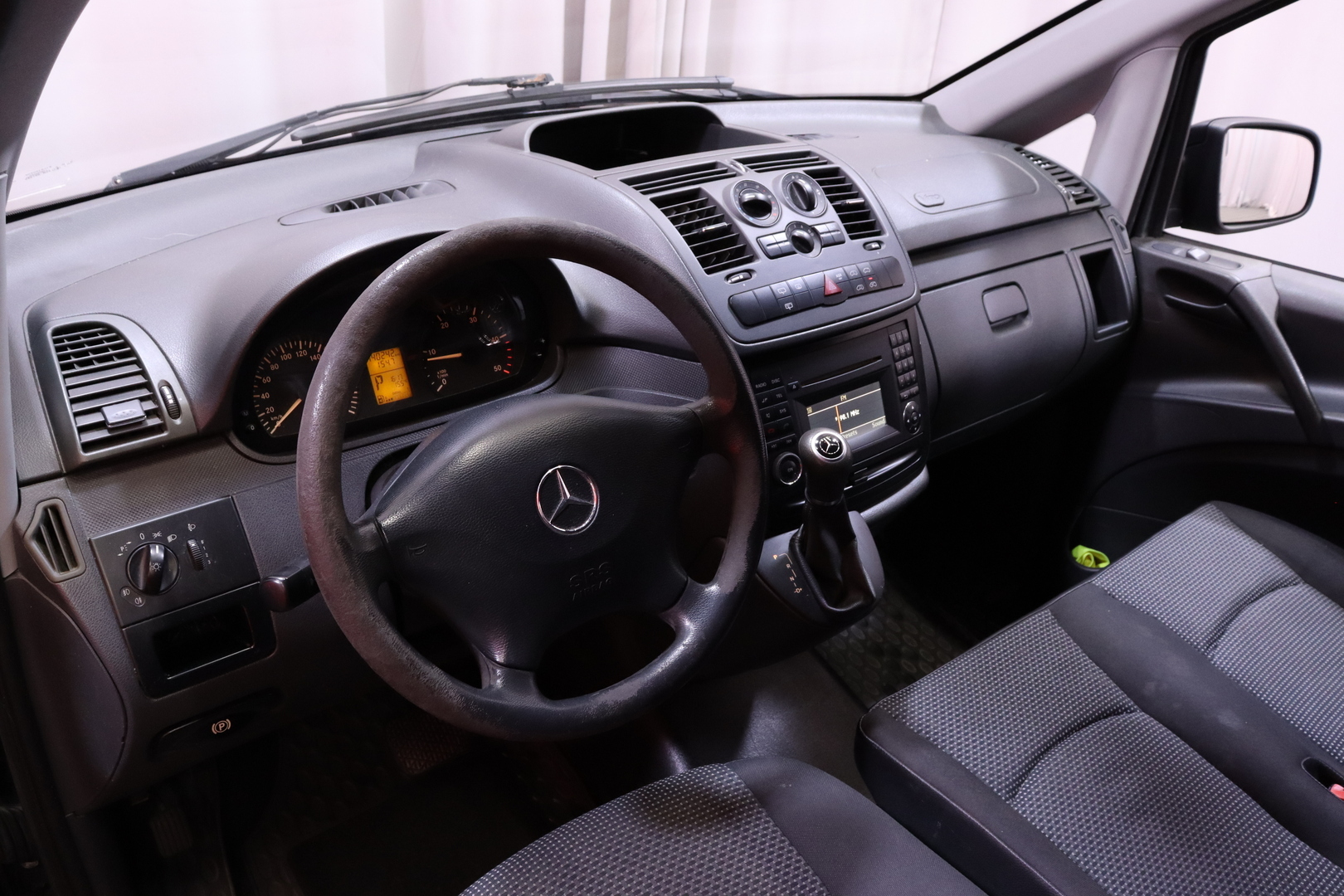 Mercedes-Benz - Vito - VITO  4ov 2143cm3 A - Tila-auto